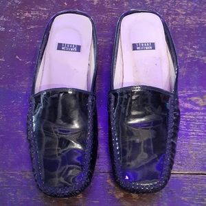 Stuart Weitzman 6.5 patent black mule CUTE!